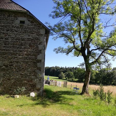 Gite Les Chaumeix Prondines Bagian luar foto