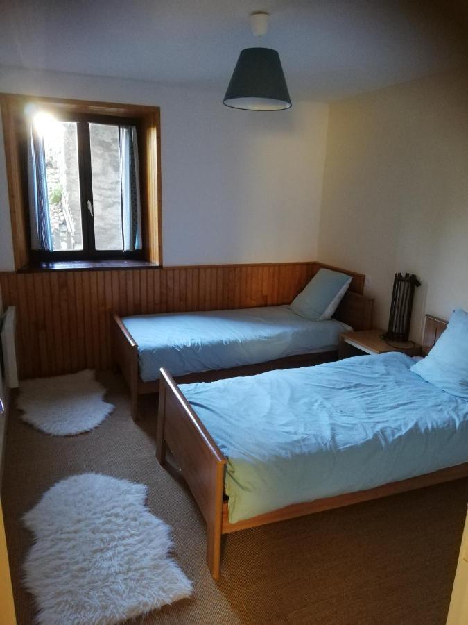 Gite Les Chaumeix Prondines Bagian luar foto