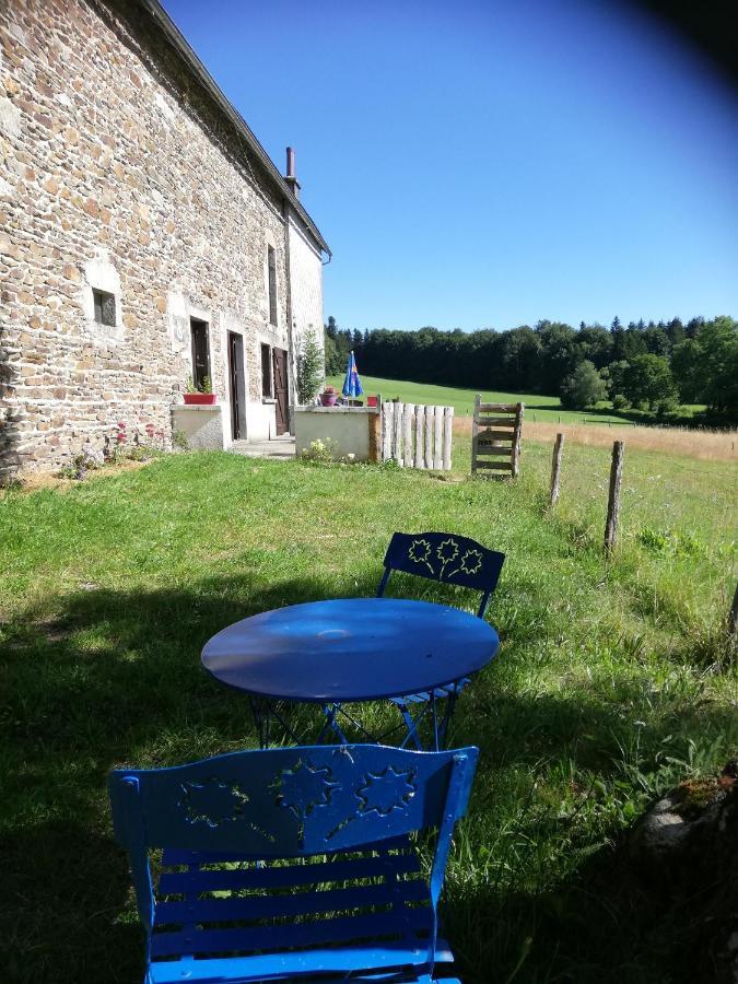 Gite Les Chaumeix Prondines Bagian luar foto