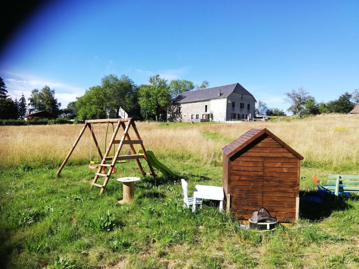 Gite Les Chaumeix Prondines Bagian luar foto